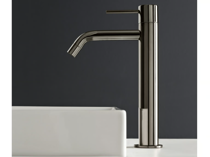 UP+ - Countertop single handle brass washbasin tap _ Rubinetterie Treemme